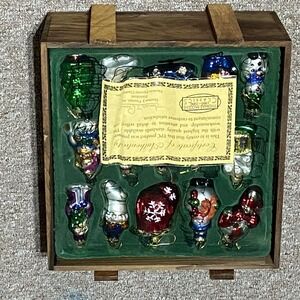 Thomas Pacconi Classics Museum Series 30 Piece Glass Ornament Set Wooden Crate